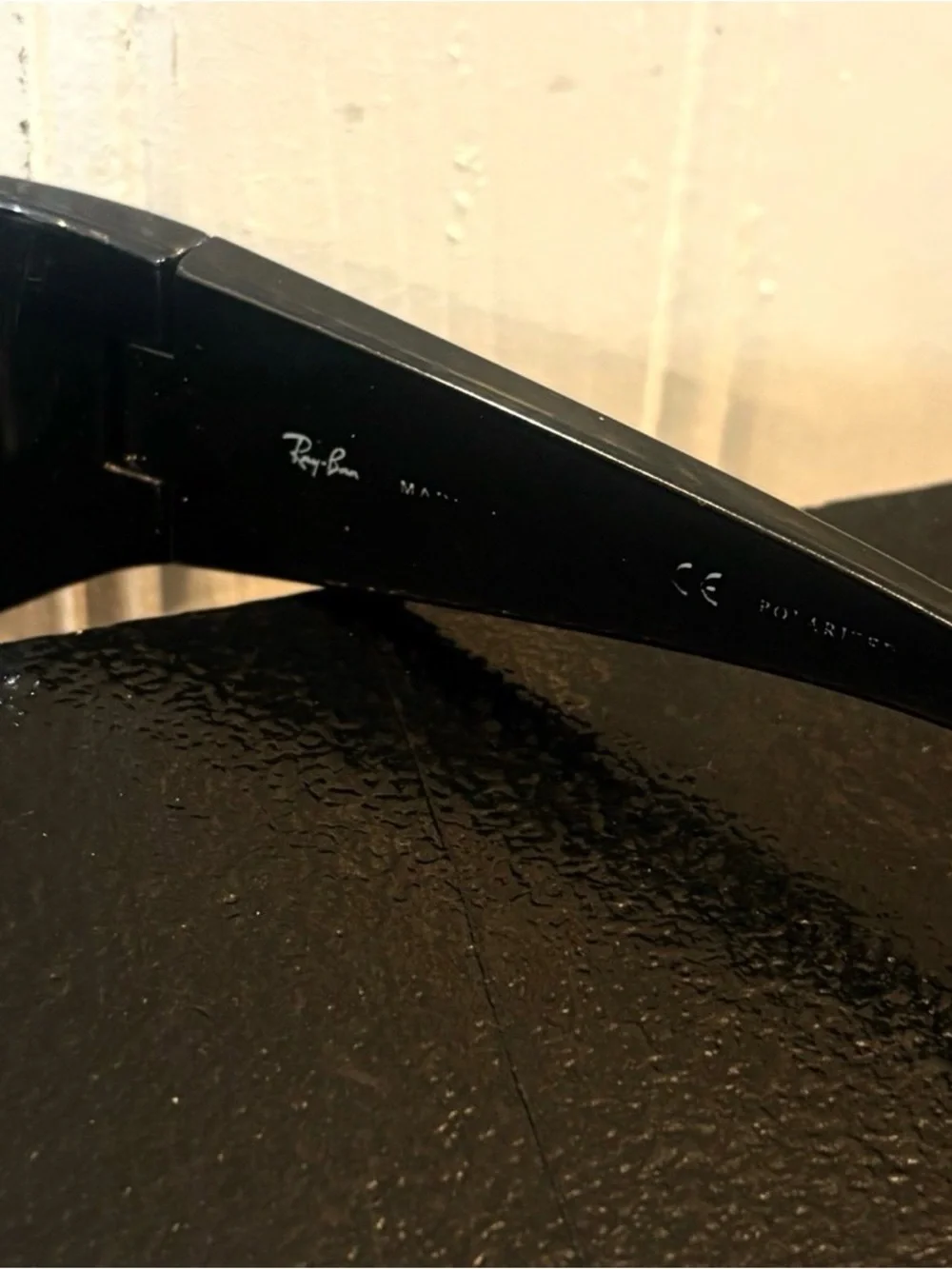 Ray Ban RB4108 601-S Sunglasses. Made in Italy poor condition